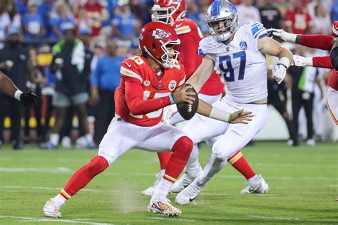 NFL divisional round odds: Moneylines, point spreads, over/under.